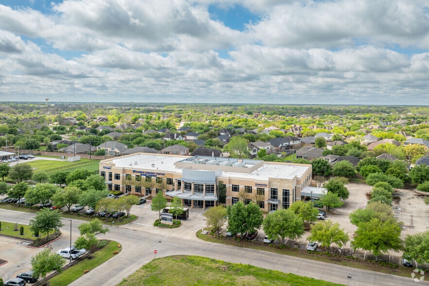 More Photos Of 7830 W Grand Pky S, Richmond Medical For Lease