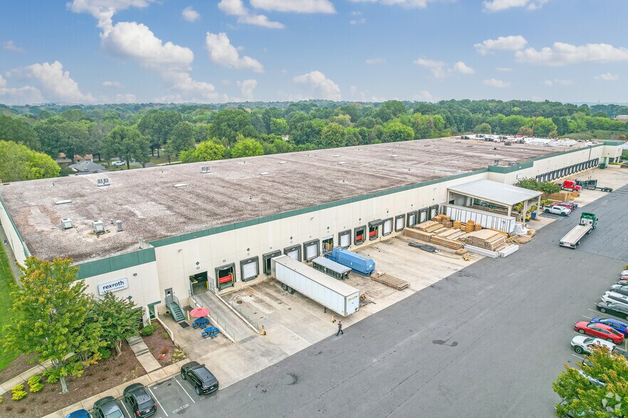 More Photos Of 9310 D Ducks Ln, Charlotte Warehouse For Lease