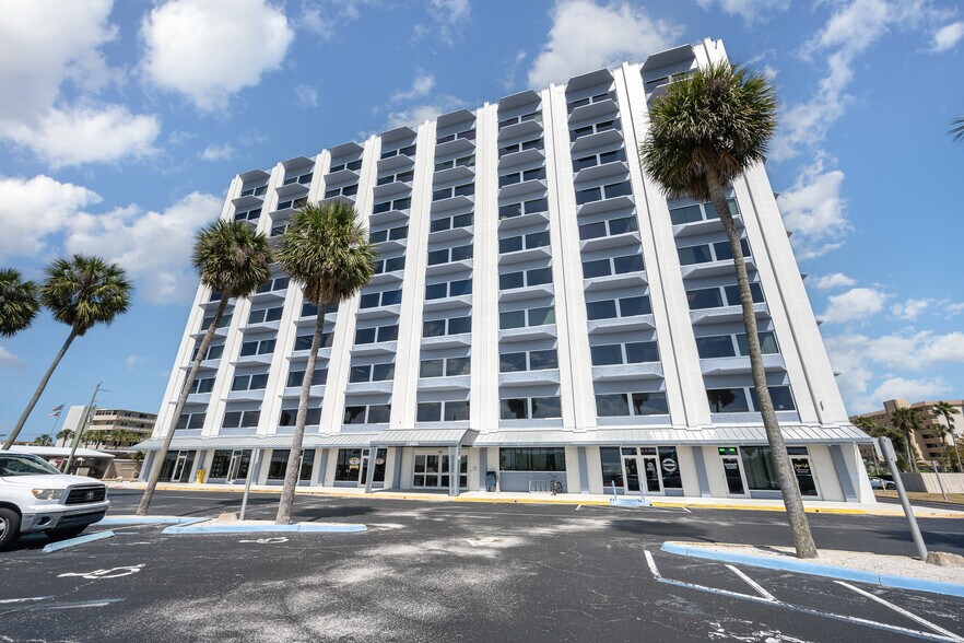 More Photos Of 1980 N Atlantic Ave, Cocoa Beach Medical For Lease