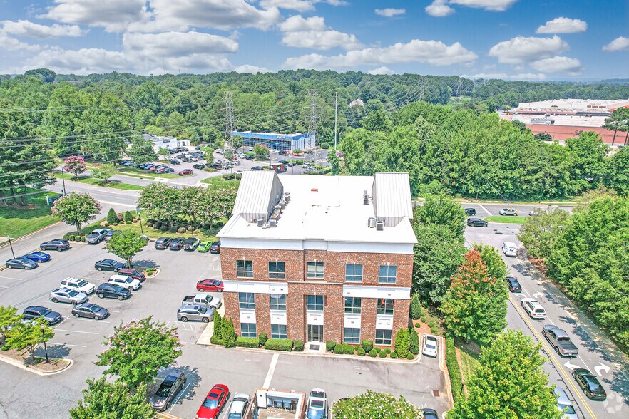 More Photos Of 10550 Independence Pointe Pky, Matthews Office For Lease