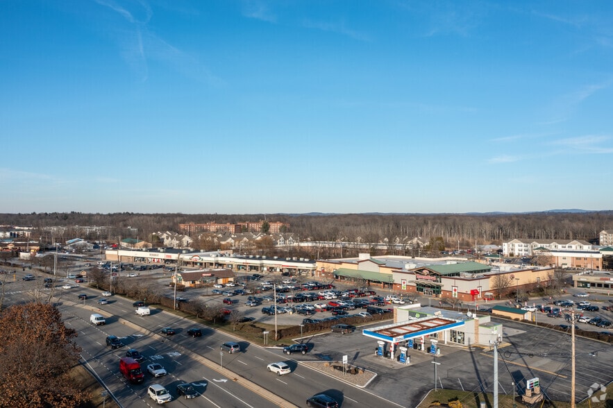 More Photos Of 1488-1490 Route 9, Wappingers Falls Coworking Space