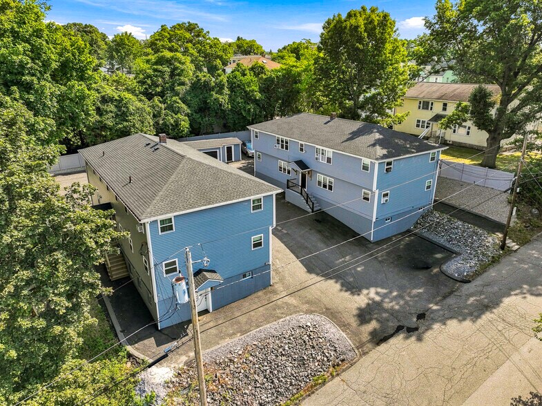 More Photos Of 12-14 Hunnewell Rd, Worcester Apartments For Sale