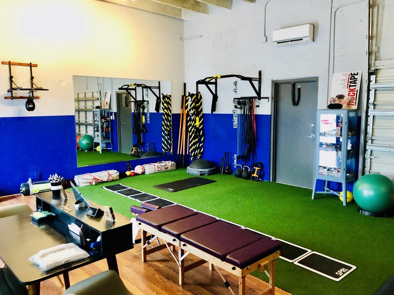 More Photos Of 1211 Okeechobee Rd, West Palm Beach Warehouse For Lease