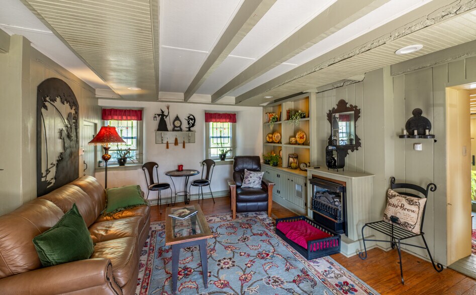 More Photos Of 547 Baltimore Pike, Glen Mills Office For Sale