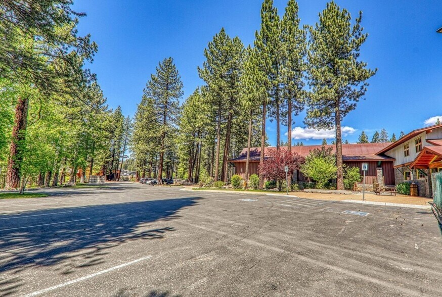 More Photos Of 10642 Pioneer Trl, Truckee Freestanding For Sale
