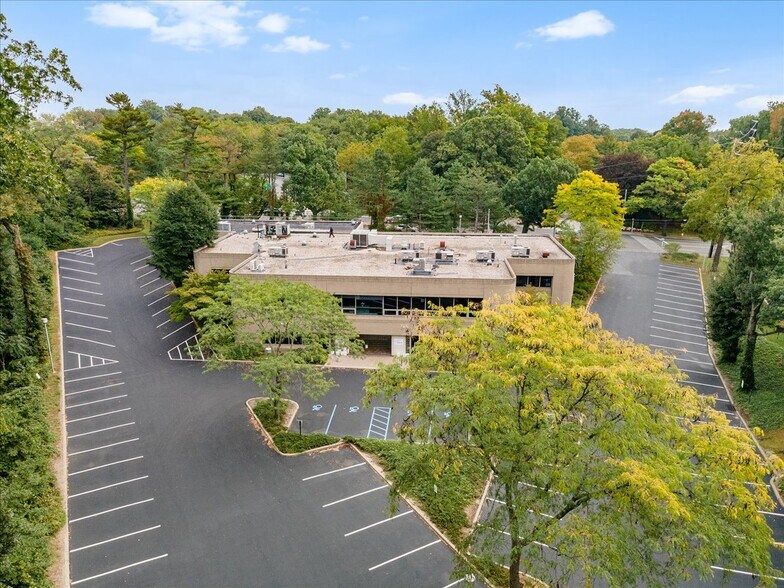 More Photos Of 3111 New Hyde Park Rd, New Hyde Park Medical For Lease