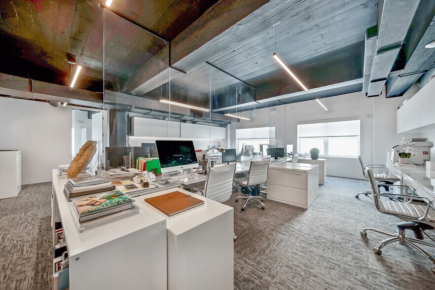 More Photos Of 605 Lincoln Rd, Miami Beach Office Residential For Sale