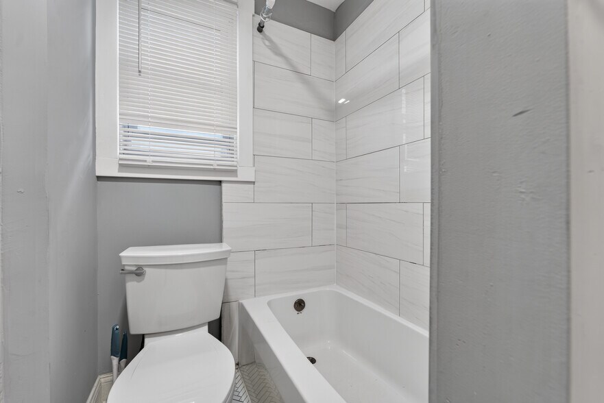 More Photos Of 328 Western ave, Albany Apartments For Sale