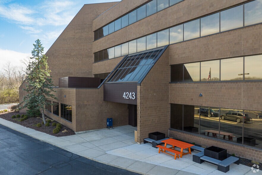 More Photos Of 4243 Hunt Rd, Cincinnati Medical For Lease