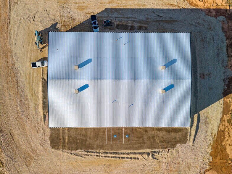 More Photos Of 3709 5650 w, Cedar City Industrial For Lease