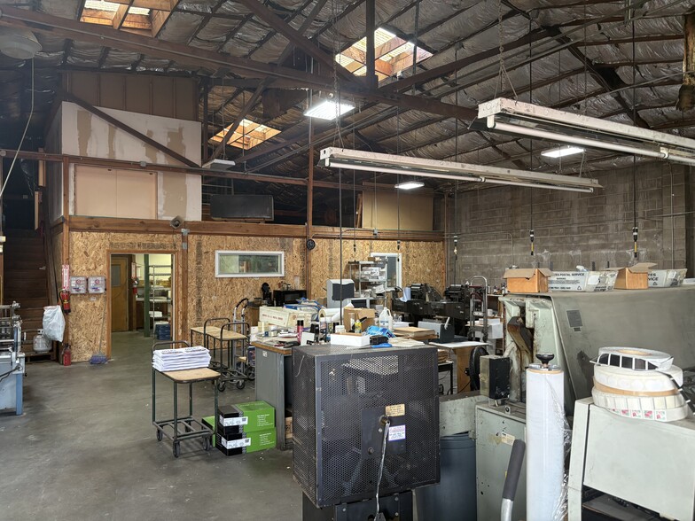 More Photos Of 16301 S Broadway, Gardena Service For Sale