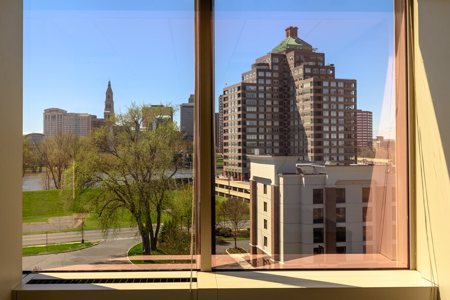 More Photos Of 111 Founders Plz, East Hartford Office For Lease