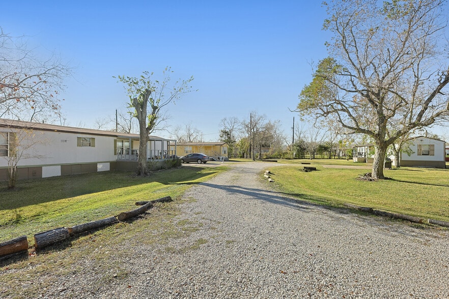 More Photos Of 1749 Max Rd, Pearland Manufactured Housing Mobile Home Park For Sale