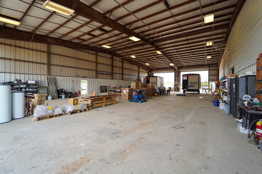 More Photos Of 8609 Lone Tree Rd, Victoria Industrial For Sale