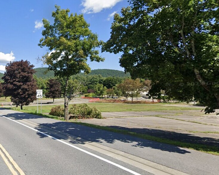Primary Photo Of 2136 US-9, Lake George Land For Sale