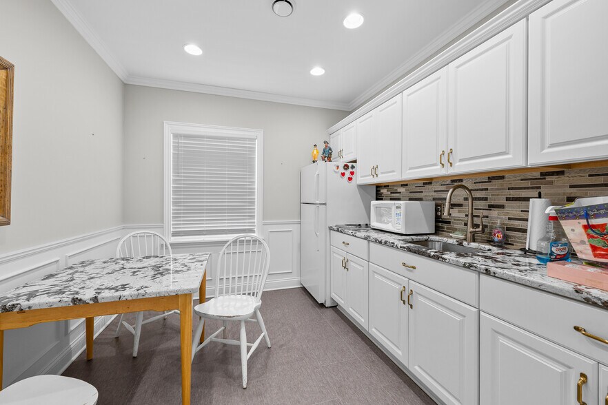 More Photos Of 23001-23003 Greater Mack Ave, Saint Clair Shores Medical For Sale