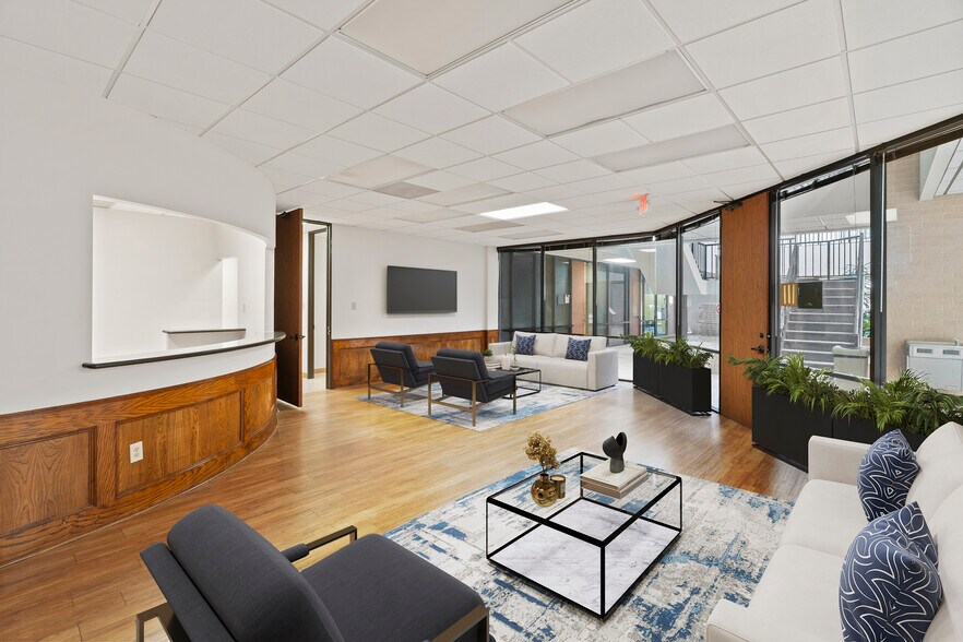 More Photos Of 17030 Nanes Dr, Houston Medical For Lease