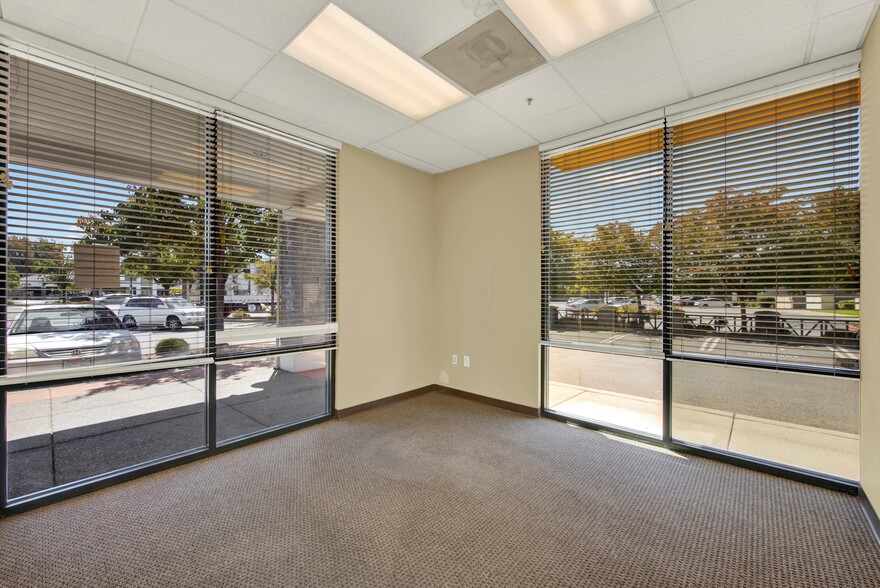 More Photos Of 3338 N Texas St, Fairfield Freestanding For Sale