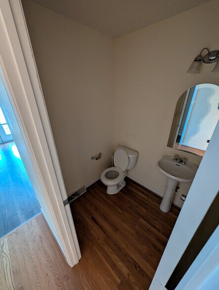More Photos Of 736 Wyndhurst Dr, Lynchburg Apartments For Sale