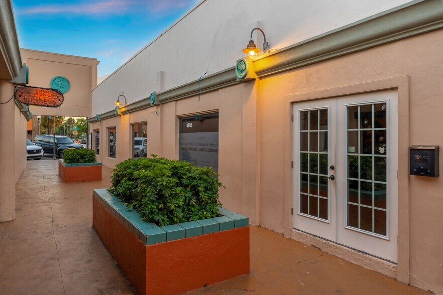 More Photos Of 820 E New Haven Ave, Melbourne Unknown For Lease