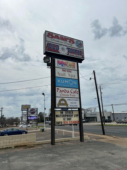 More Photos Of 1220 North St, Nacogdoches Storefront For Lease