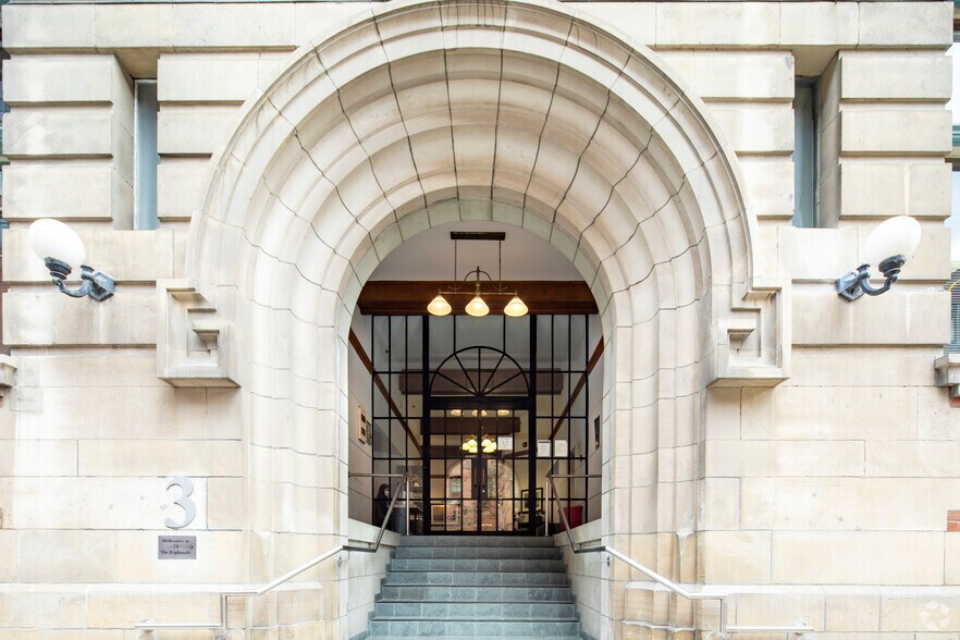 More Photos Of 3 Church St, Toronto Office For Lease