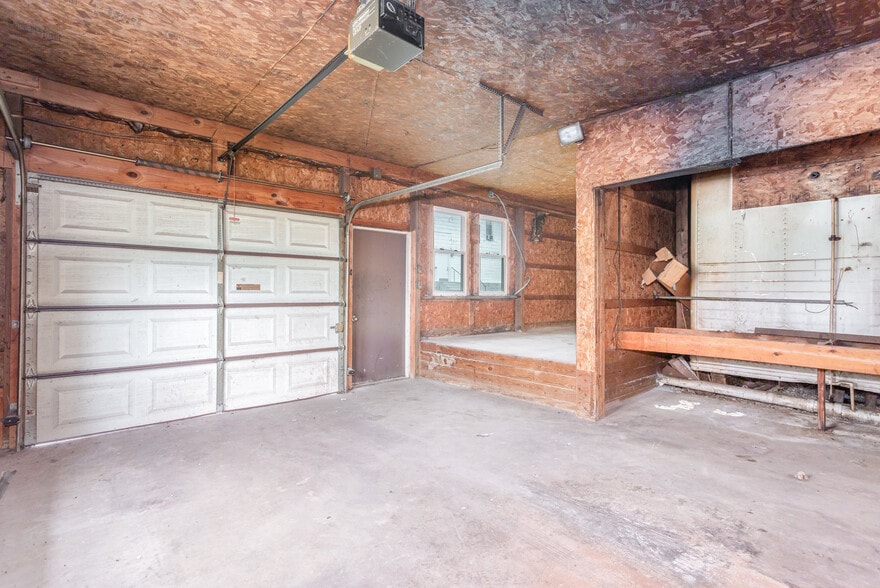 More Photos Of 113 Main St, Christiansburg Restaurant For Sale