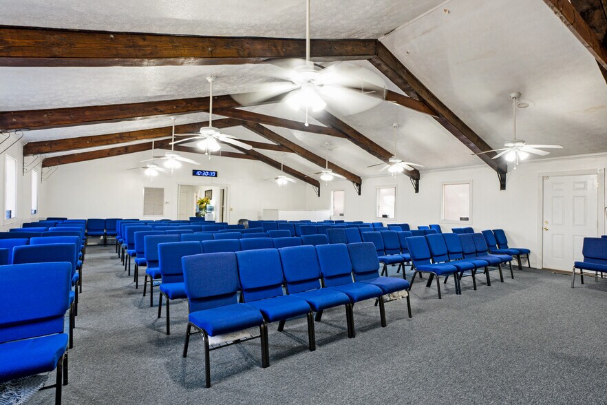 More Photos Of 7345 W Fayetteville Rd, Riverdale Recycling Center For Sale
