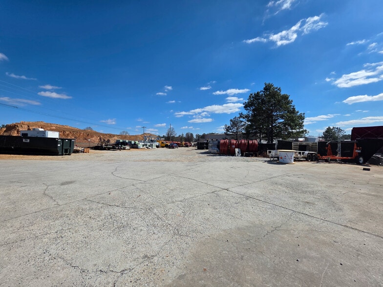 More Photos Of 155 Liberty Rd, Villa Rica Warehouse For Lease