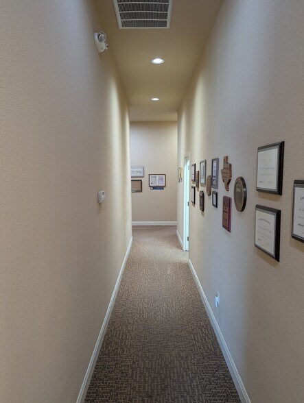 More Photos Of 1911 Corporate Dr, San Marcos Office For Sale