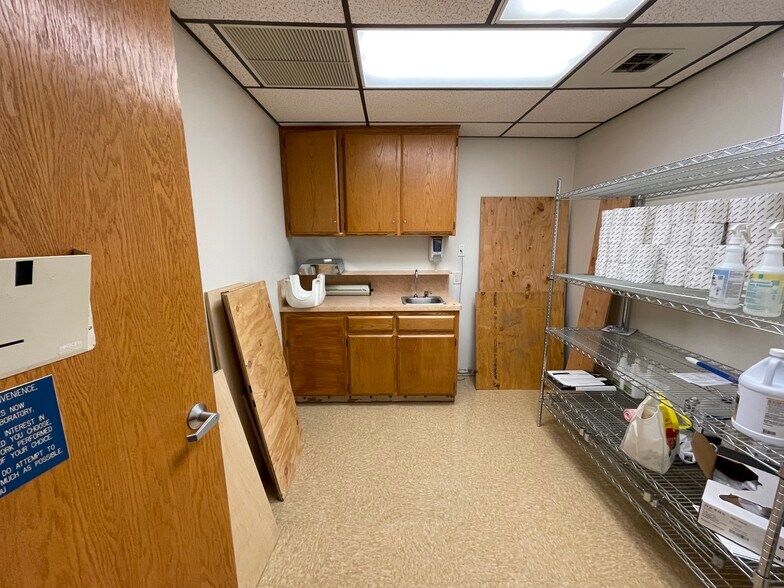 More Photos Of 3807 Union Ave, Bakersfield Medical For Lease