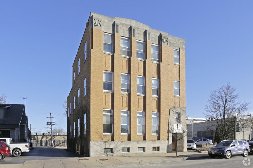 More Photos Of 4949 Forest Ave, Downers Grove Office For Lease