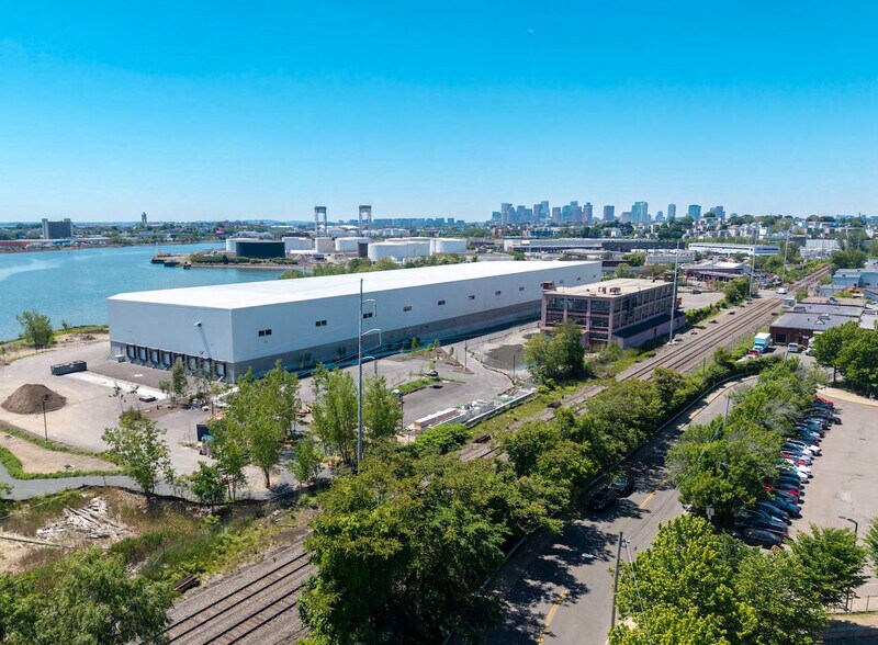 More Photos Of 305 Eastern Ave, Chelsea Warehouse For Sale