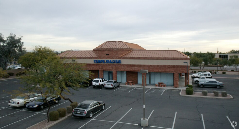 More Photos Of 575-725 W Warner Rd, Tempe General Retail For Lease
