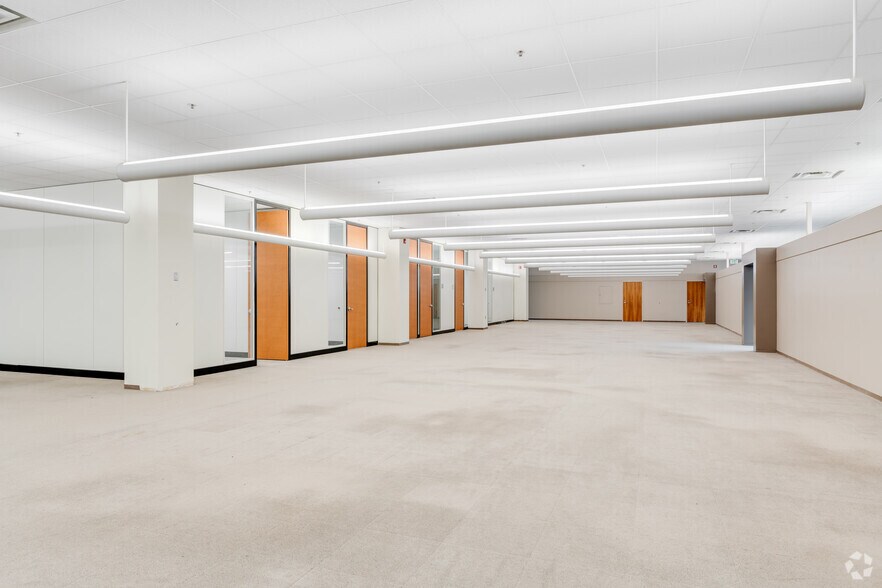 More Photos Of 6901 Portage Rd, Portage Office For Sale