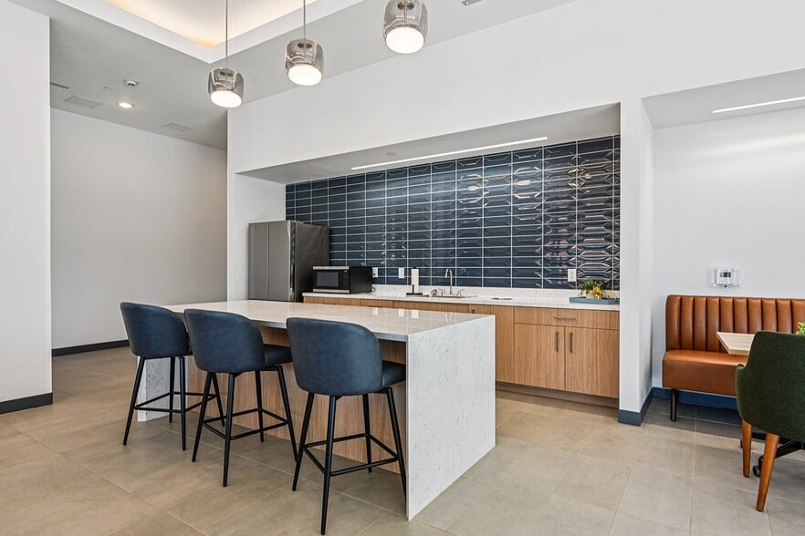 More Photos Of 4830 E Rosedale St, Fort Worth Apartments For Lease