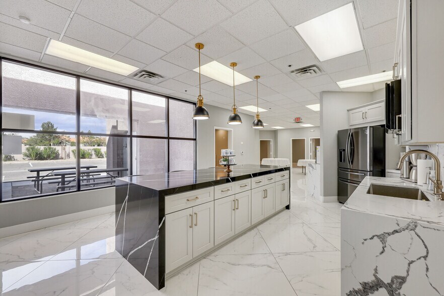More Photos Of 4187 S Pecos Rd, Las Vegas Medical For Sale