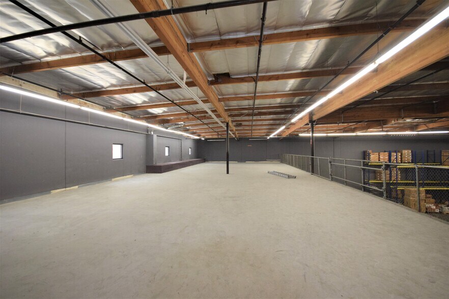 More Photos Of 667 Santa Fe Ave, Los Angeles Manufacturing For Lease
