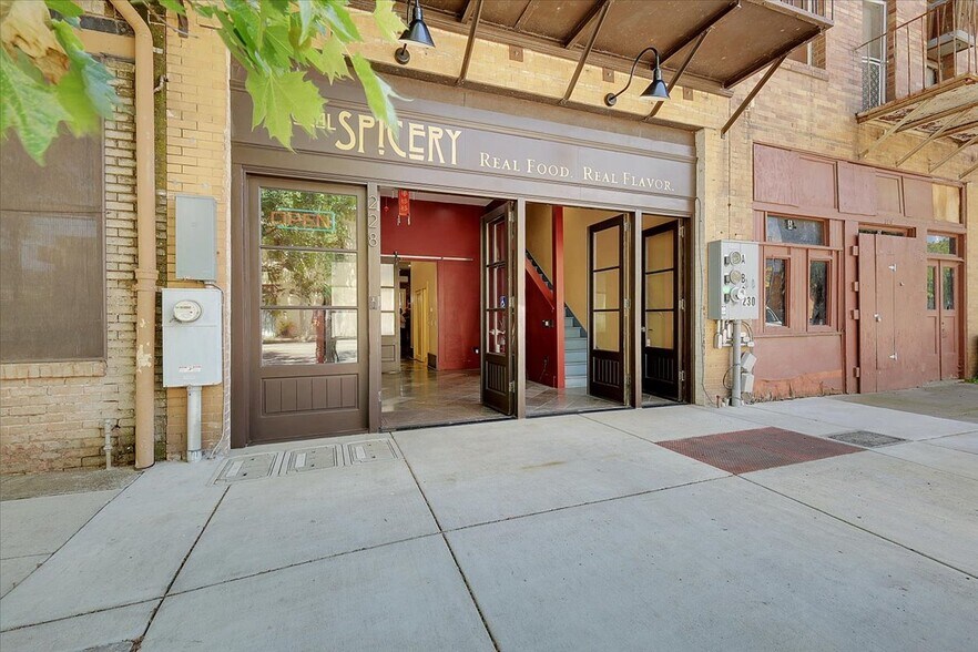More Photos Of 228 1st St, Marysville Storefront Retail Residential For Sale