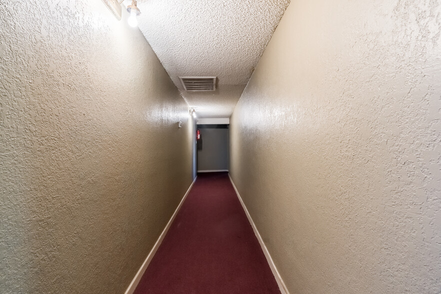 More Photos Of 1809 34th St, Lubbock Religious Facility For Sale