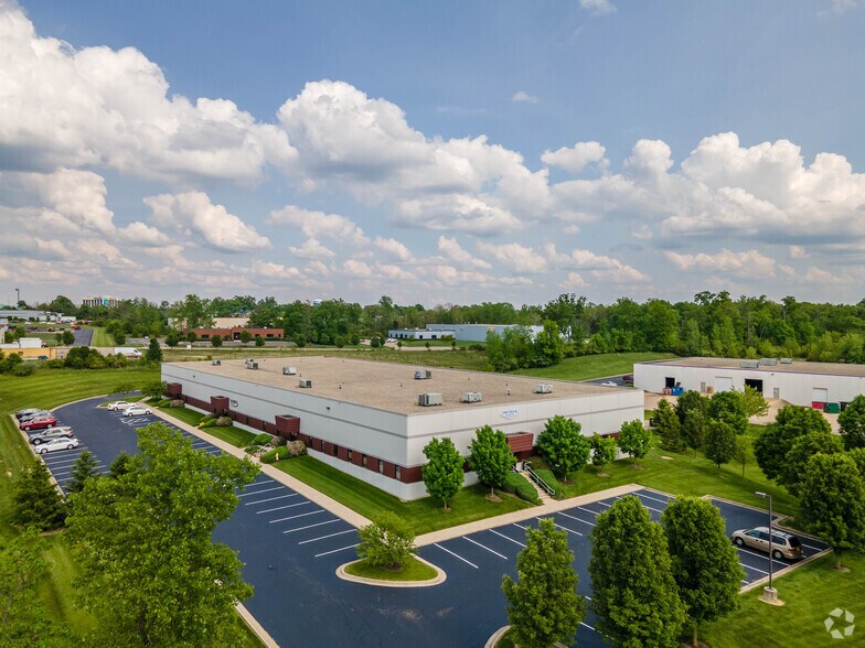More Photos Of 422-434 Alexandersville Rd, Miamisburg Warehouse For Lease