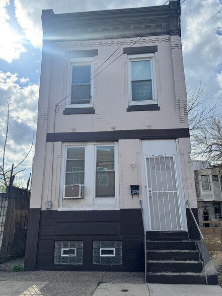 More Photos Of , Philadelphia Unknown For Sale