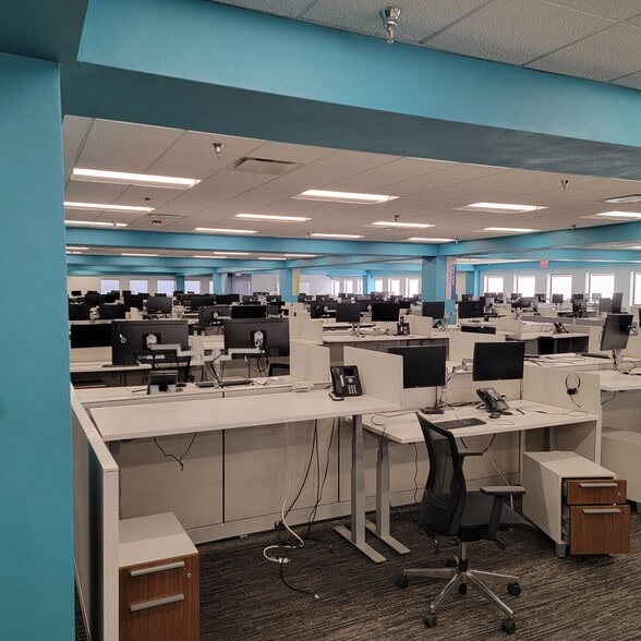 More Photos Of 500 Economy Ct, Freeport Office For Lease