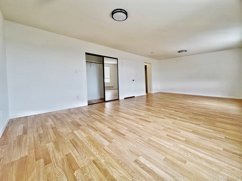 More Photos Of 1927-1929 Taraval St, San Francisco Apartments For Sale