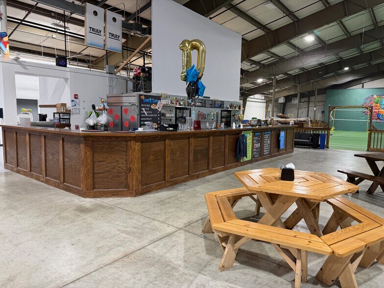 More Photos Of 216 W Boylston St, West Boylston Warehouse For Lease