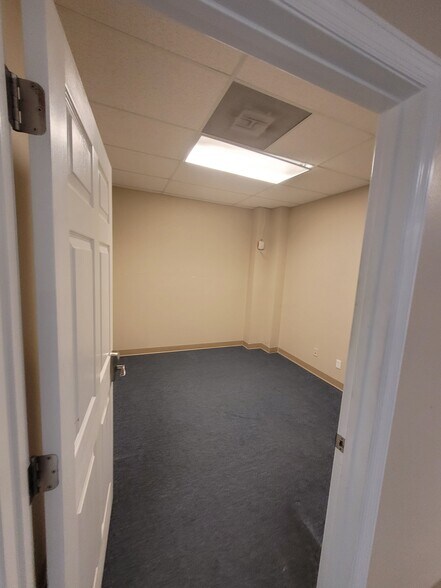 More Photos Of 2810 St Isabel St, Tampa Medical For Lease