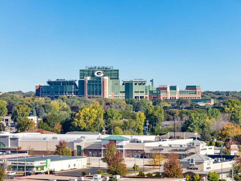 More Photos Of 700 Pilgrim Way, Green Bay Loft Creative Space For Sale