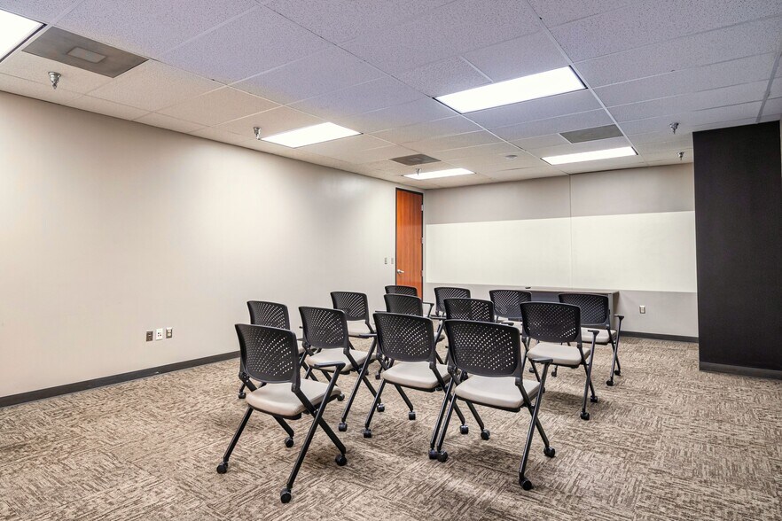 More Photos Of 1400 Preston Rd, Plano Coworking Space