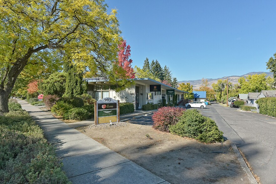 More Photos Of 993 Siskiyou Blvd, Ashland Office For Sale