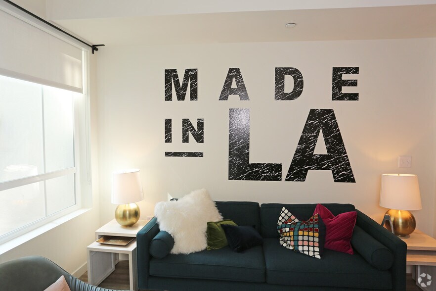 More Photos Of 424 W Pico Blvd, Los Angeles Apartments For Lease